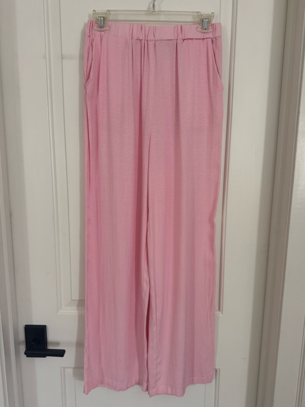 Wide-Leg Pink Trousers